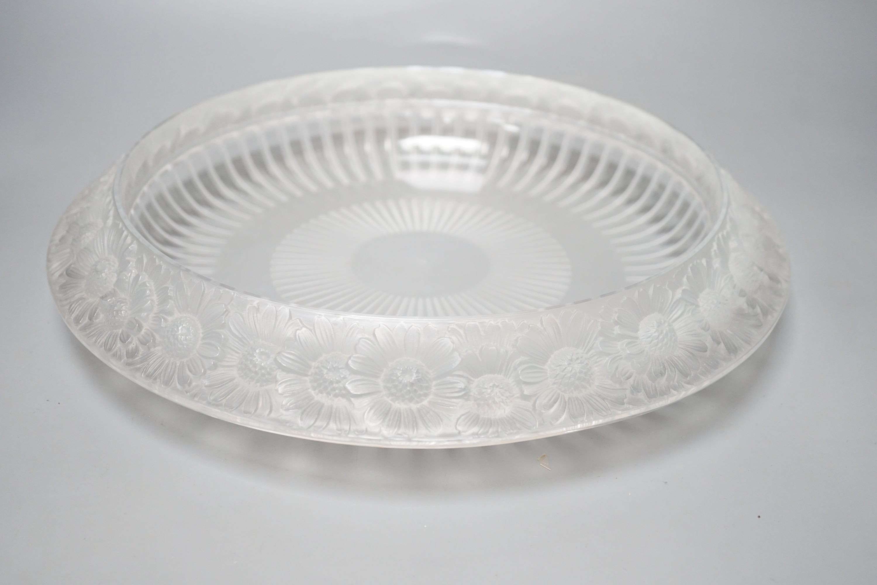 A Lalique Marguerites ‘daisies’ bowl, signed. 1965-1976, diameter 35cm